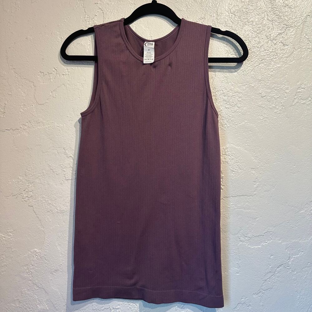 ZYIA active Size Medium Ladies Plum Purple Ribbed Tank Top Workout Athleisure